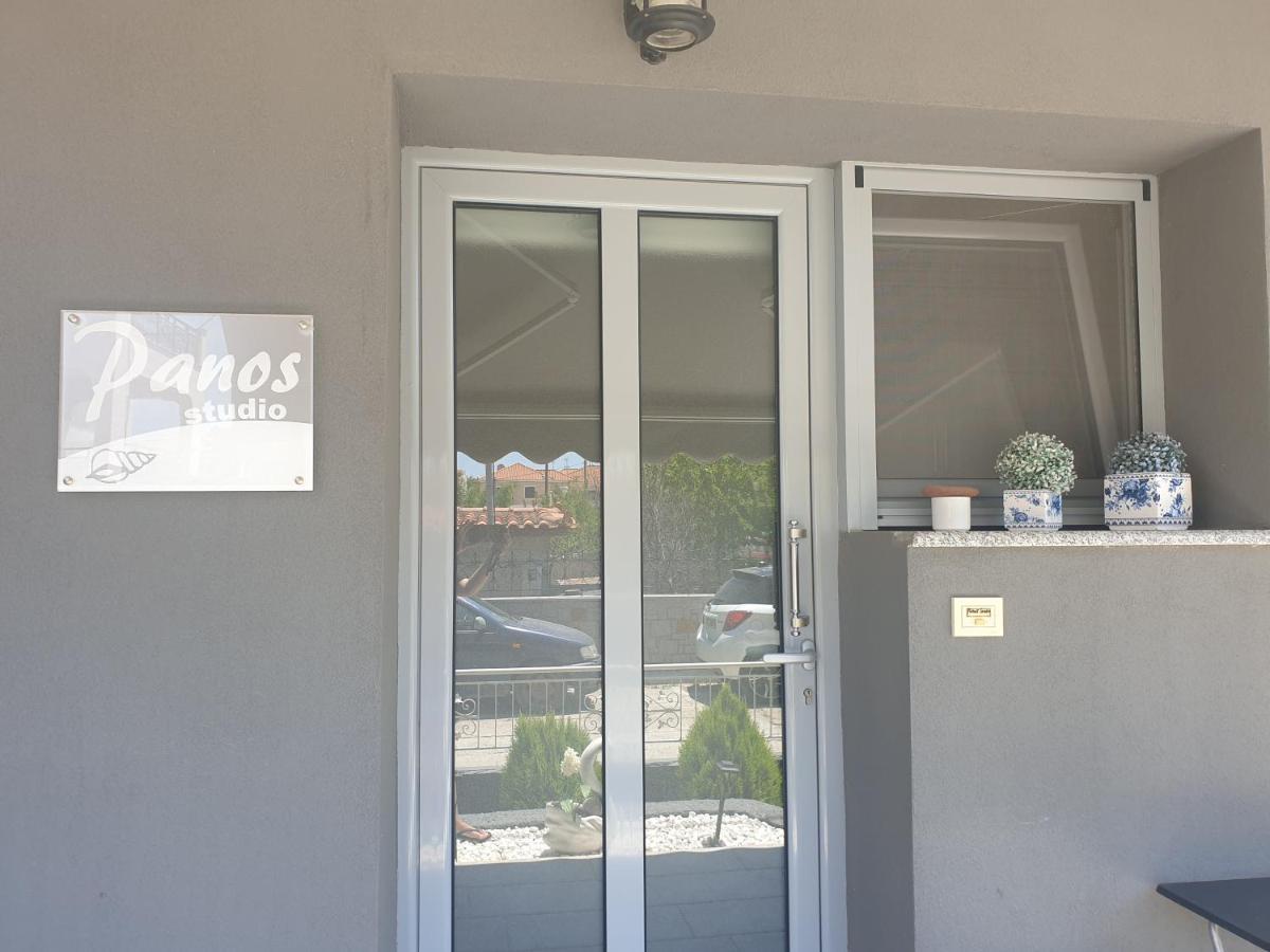 Panos' Studio ミリナ エクステリア 写真